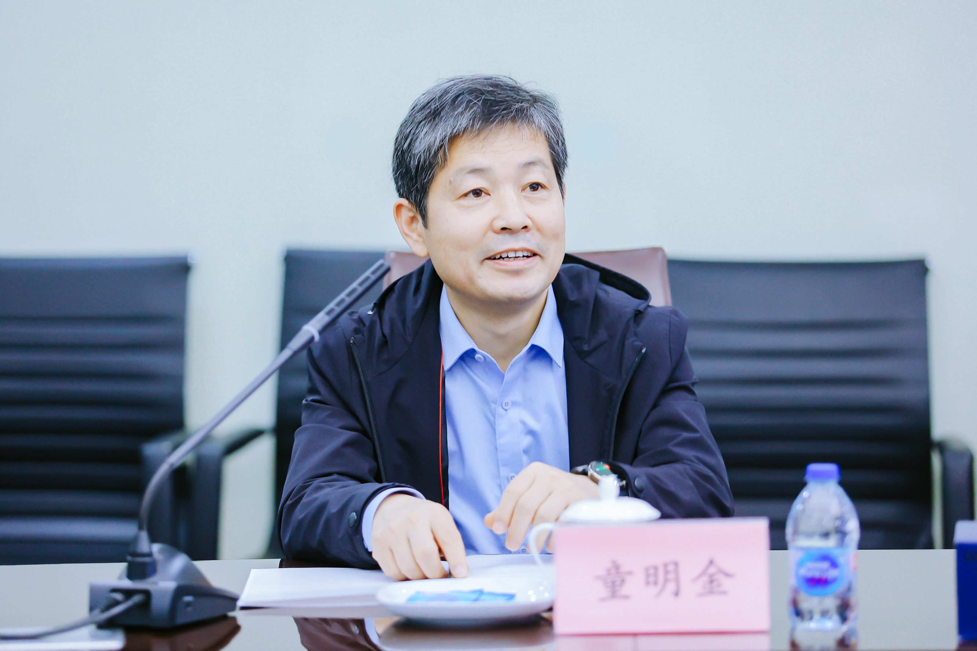 中國(guó)石化領(lǐng)導(dǎo)劉會(huì)友、張建闊一行蒞臨神開參觀考察(圖7)