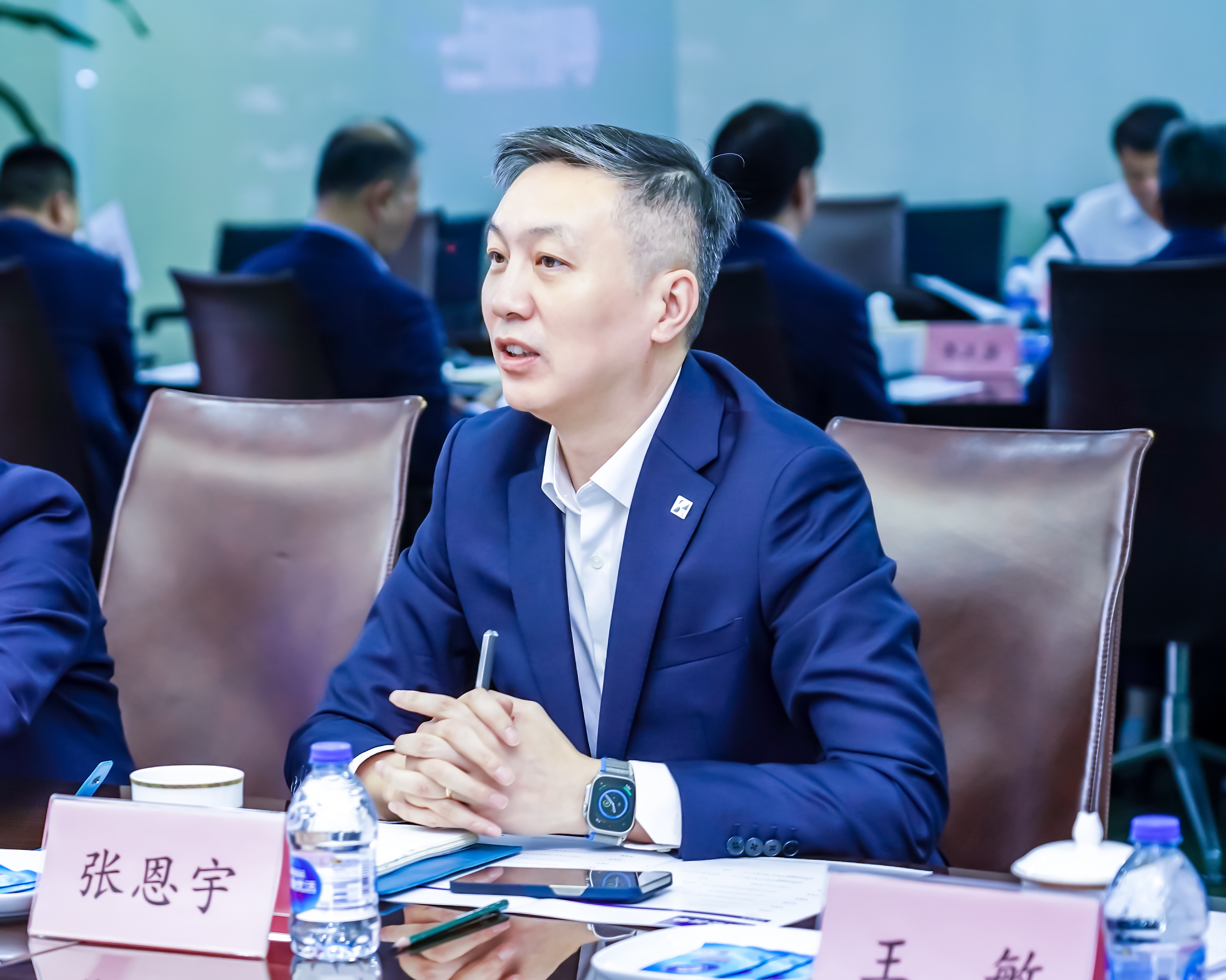 中國(guó)石化領(lǐng)導(dǎo)劉會(huì)友、張建闊一行蒞臨神開參觀考察(圖8)