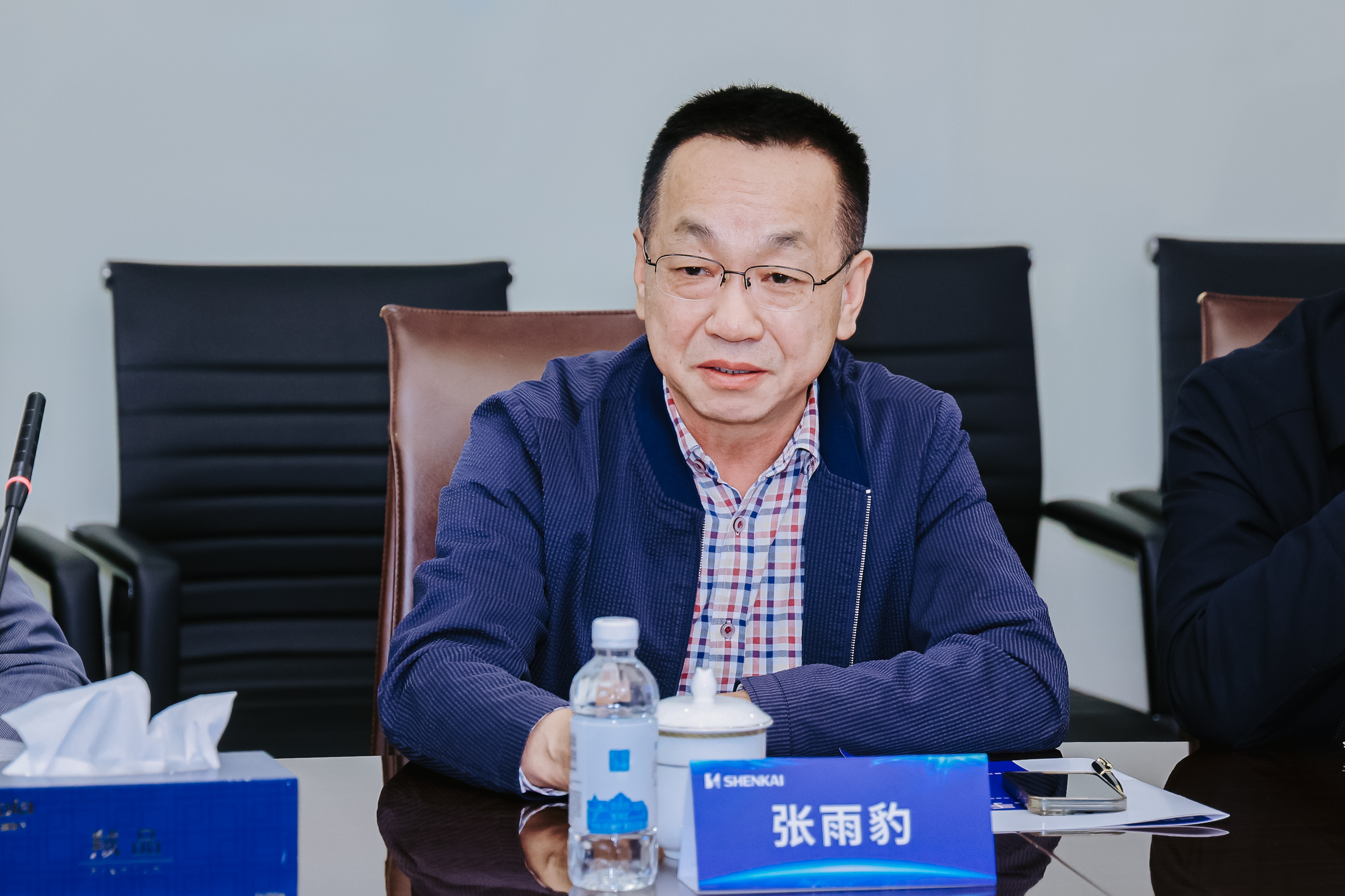 中石協(xié)劉宏斌會長一行蒞臨神開參觀考察(圖6) 中石協(xié)劉宏斌會長一行蒞臨神開參觀考察(圖6)