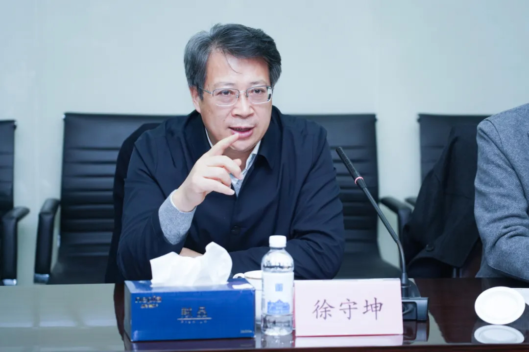 常州大學(xué)徐守坤書記、陳海群校長一行蒞臨神開參觀考察(圖3)